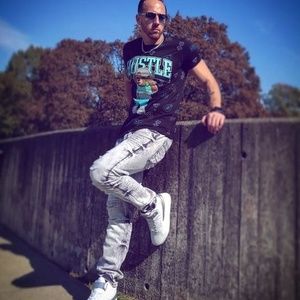 Meet your Posher, Alex